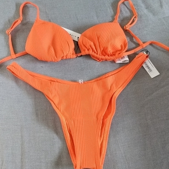 Vitamin A Sol Bikini Top California Bottoms Bikini Set - Picture 3 of 6